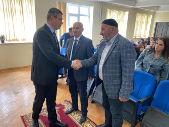 Rayon İcra Hakimiyyətinin başçısı Elşən Salahov Türkan qəsəbə sakinləri ilə növbəti səyyar görüşü keçirilib
