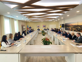 Xəzər rayonunda “Konstitusiya və Suverenlik İli” çərçivəsində dəyirmi masa keçirilib