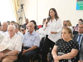 Mərdəkan qəsəbə sakinləri ilə növbəti səyyar görüş keçirilib