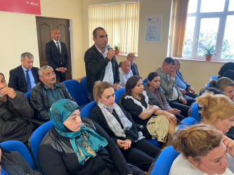 Rayon İcra Hakimiyyətinin başçısı Elşən Salahov Türkan qəsəbə sakinləri ilə növbəti səyyar görüşü keçirilib
