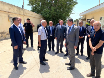 Rayon İcra Hakimiyyətinin başçısı Elşən Salahov rayonun xidmət sahələrinin rəhbərləri ilə birlikdə Türkan qəsəbəsində olub