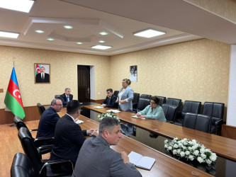 Rayon İcra Hakimiyyətinin başçısı Elşən Salahov vətəndaşların növbəti fərdi qəbulunu keçirib
