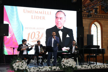 Xəzər rayonunda Ümummilli Lider Heydər Əliyevin anadan olmasının 103-cü ildönümü münasibətilə tədbir keçirilib