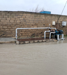 Xəzər rayonunda intensiv yağıntıların fəsadlarının aradan qaldırılması istiqamətində tədbirlər davam etdirilir