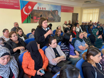 Rayon İcra Hakimiyyətinin başçısı Elşən Salahov Türkan qəsəbə sakinləri ilə növbəti səyyar görüşü keçirilib