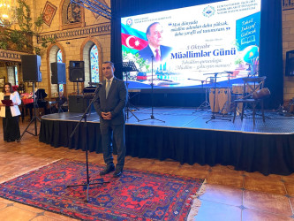 Xəzər rayonunda “5 oktyabr-Beynəlxalq Müəllimlər Günü”  qeyd olunub