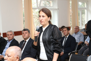Rayon İcra Hakimiyyəti başçısının növbəti səyyar qəbulu Buzovna qəsəbəsində keçirildi