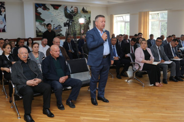 Rayon İcra Hakimiyyəti başçısının növbəti səyyar qəbulu Buzovna qəsəbəsində keçirildi