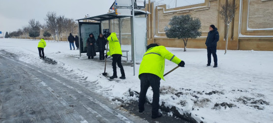 Xəzər rayonunda qarlı hava şəraiti ilə əlaqədar operativ tədbirlər görülüb