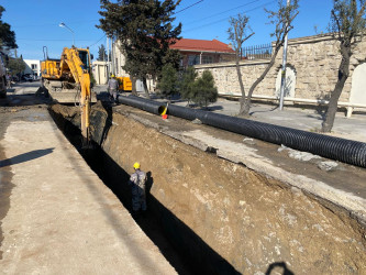 Mərdəkan qəsəbəsində kanalizasiya xəttində təmir-bərpa işləri həyata keçirilmişdir