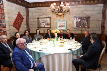 Xəzər rayonunda Ümummilli Lider Heydər Əliyevin anadan olmasının 103-cü ildönümü münasibətilə tədbir keçirilib