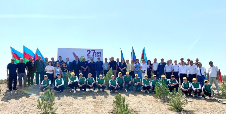 Xəzər rayonunda 27 sentyabr- Anım gününə həsr olunmuş ağacəkmə aksiyası keçirilib