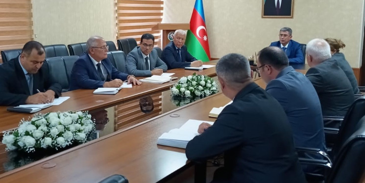 Rayon İcra Hakimiyyətinin başçısı Elşən Salahov vətəndaşların növbəti fərdi qəbulunu keçirib