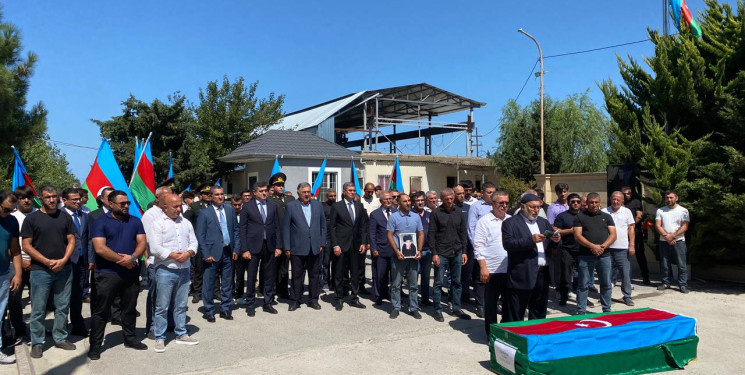 Birinci Qarabağ müharibəsi şəhidi Yusif Bağırov Buzovna qəsəbəsindəki Şəhidlər Xiyabanında dəfn edilib