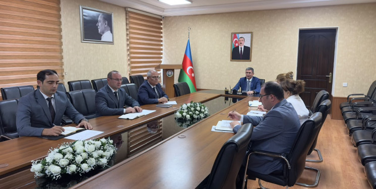 Rayon İcra Hakimiyyətinin başçısı Elşən Salahov vətəndaşların növbəti fərdi qəbulunu keçirib