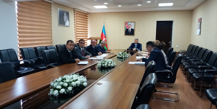 Rayon İcra Hakimiyyətinin başçısı Elşən Salahov vətəndaşların növbəti fərdi qəbulunu keçirib