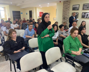 Rayon İcra Hakimiyyəti başçısının Şüvəlan qəsəbə sakinləri ilə növbəti səyyar görüşü keçirilib