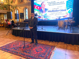Xəzər rayonunda “5 oktyabr-Beynəlxalq Müəllimlər Günü”  qeyd olunub