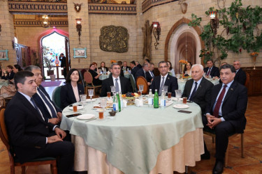 Xəzər rayonunda Ümummilli Lider Heydər Əliyevin anadan olmasının 103-cü ildönümü münasibətilə tədbir keçirilib