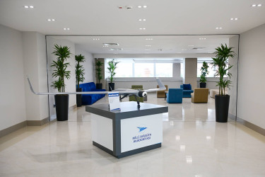 İlham Əliyev Milli Aviasiya Akademiyasında Beynəlxalq Təlim Mərkəzinin açılışında iştirak edib