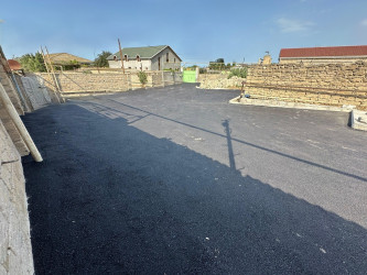 Xəzər rayonunun Şağan qəsəbəsində yerləşən  tarixi abidələrin daxili və ətraf ərazilərində genişmiqyaslı təmizlik  və abadlıq işləri aparılmışdır