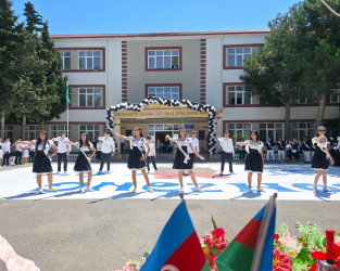 Xəzər rayonunun ümumtəhsil müəssisələrində "Son zəng" çalınıb