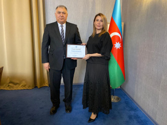 Xəzər rayonunda “8 Mart – Beynəlxalq Qadınlar Günü” münasibətilə  “Qadın və şəhər – gələcəyin zərif memarları” adlı  bayram tədbiri keçirilmişdir