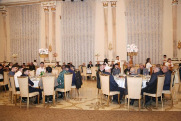 Mehriban xanım Əliyevanın təşəbbüsü ilə iftar süfrəsi açılıb