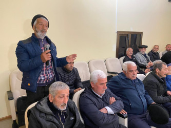 Xəzər Rayon İcra Hakimiyyətinin başçısı Elşən Salahovun Şağan qəsəbəsində yaşayan sakinlərlə növbəti səyyar görüşü keçirilib