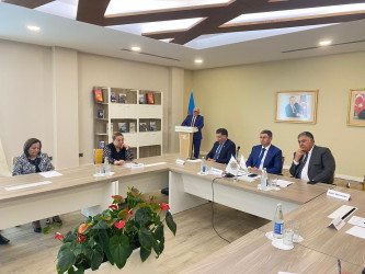 Xəzər rayonunda “Konstitusiya və Suverenlik İli” çərçivəsində dəyirmi masa keçirilib