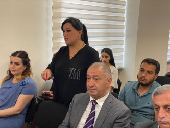 Xəzər Rayon İcra Hakimiyyətinin inzibati binasında Fövqəladə Hallar Nazirliyinin Bakı Regional Mərkəzinin təşkilatçılığı ilə "Su hövzələrində insanların təhlükəsizliyinin təmin edilməsi" mövzusunda rayon müşavirəsi keçirilmişdir