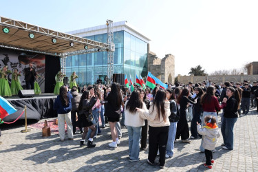Xəzər rayonunda ümumrayon Novruz şənliyi keçirilib