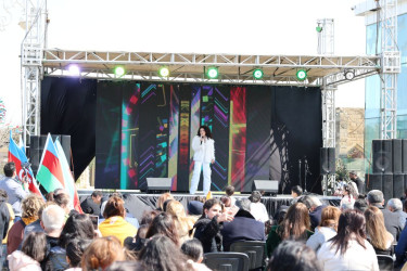 Xəzər rayonunda ümumrayon Novruz şənliyi keçirilib
