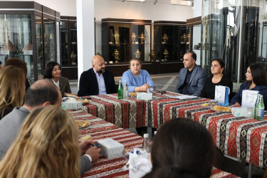 Qala gəncləri ilə görüş keçirilib