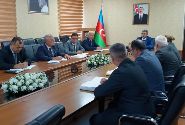Rayon İcra Hakimiyyətinin başçısı Elşən Salahov vətəndaşların növbəti fərdi qəbulunu keçirib