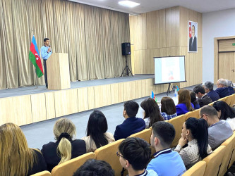 Xəzər rayonunda “Heydər Əliyev və Azərbaycan tarixi”  adlı elmi-praktiki konfrans keçirilib