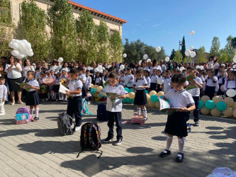 Xəzər rayonunda “Bilik günü” münasibətilə tədbirlər keçirilib