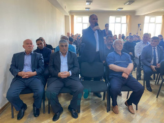 Rayon İcra Hakimiyyətinin başçısı Elşən Salahovun Qala qəsəbəsində yaşayan sakinlərlə növbəti səyyar qəbulu keçirilib