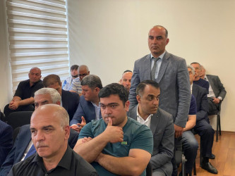 Xəzər Rayon İcra Hakimiyyətinin inzibati binasında Fövqəladə Hallar Nazirliyinin Bakı Regional Mərkəzinin təşkilatçılığı ilə "Su hövzələrində insanların təhlükəsizliyinin təmin edilməsi" mövzusunda rayon müşavirəsi keçirilmişdir