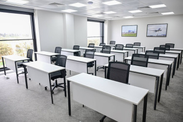 İlham Əliyev Milli Aviasiya Akademiyasında Beynəlxalq Təlim Mərkəzinin açılışında iştirak edib