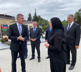 Xəzər rayonunda Şəhidlərin il dönümü qeyd olunub